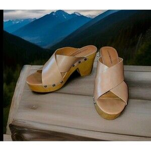 Lucky Brand Sz 6.5 Leather Nude Brown Tan Wooden Block Heel Mule Clogs Open Toe